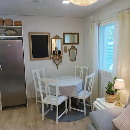 Persoonallinen Pieni Asunto 오울루