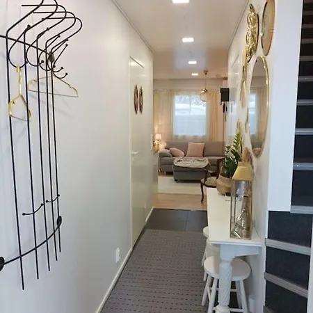 Apartamento Persoonallinen Pieni Asunto