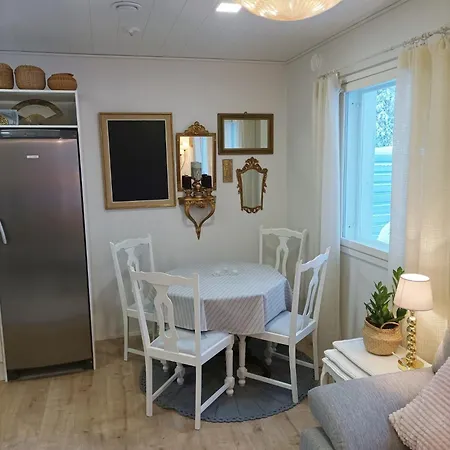 Persoonallinen Pieni Asunto Apartamento Oulu