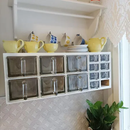 Persoonallinen Pieni Asunto Apartman *